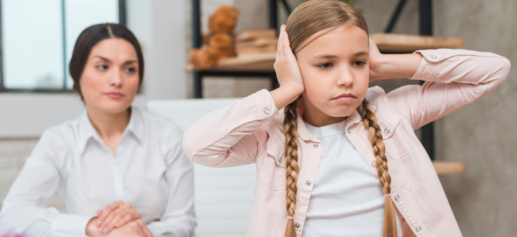 Конфликт ребенка с педагогом: кто виноват и что делать?