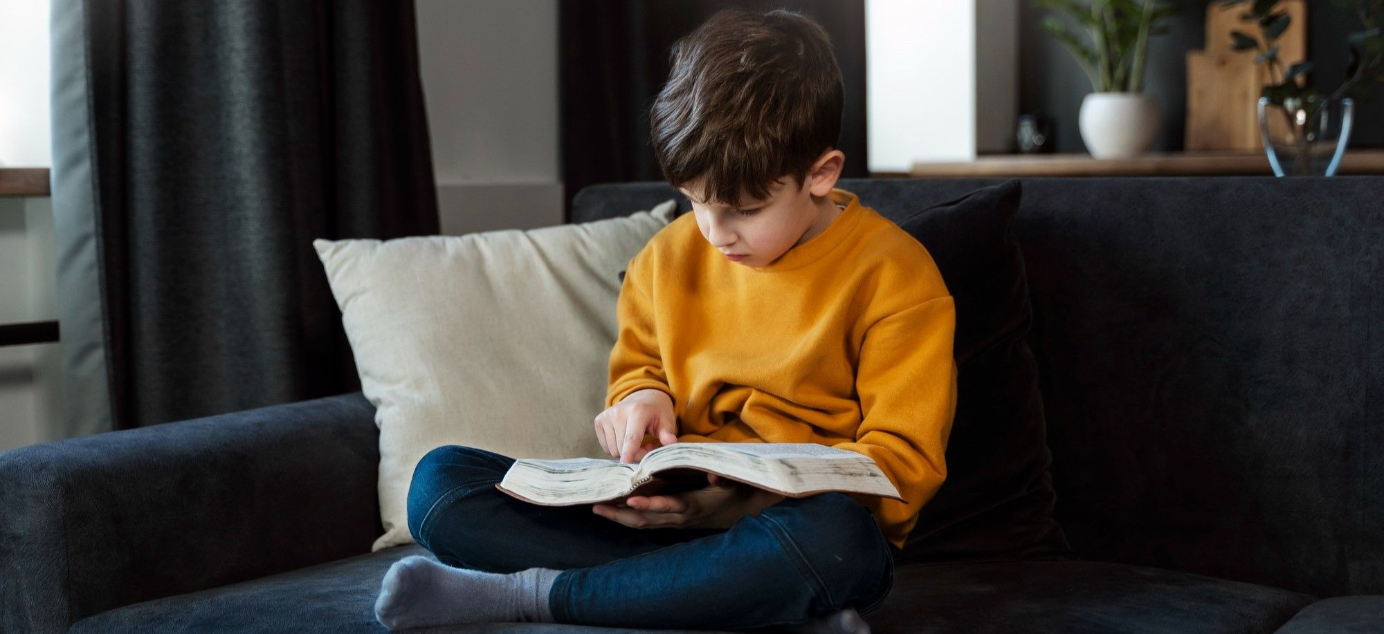 Россияне ушли в чтение: в ТОПе – научная литература и классика Россияне ушли в чтение: в ТОПе – научная литература и классика