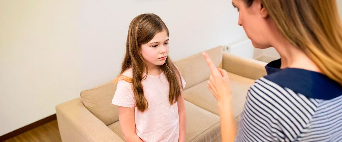 Ребенок ругается матом: как реагировать родителям и как отучить малыша Ребенок ругается матом: как реагировать родителям и как отучить малыша