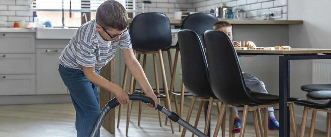 Психолог объяснила, почему не нужно принуждать детей к уборке