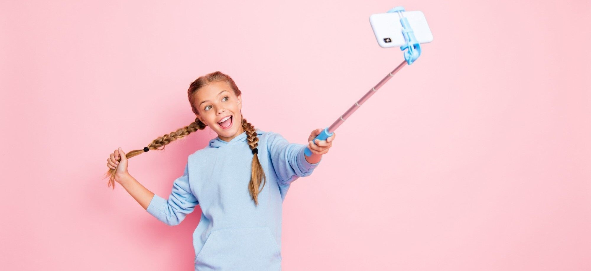 Блогинг, IT и биотехнологии: какие профессии выбирают российские подростки