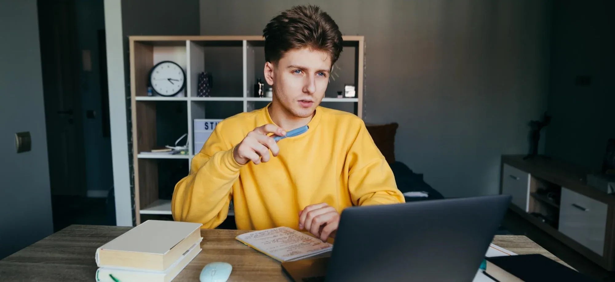 Онлайн-образование или традиционный вуз: что выбрать в 2026 году Онлайн-образование или традиционный вуз: что выбрать в 2026 году